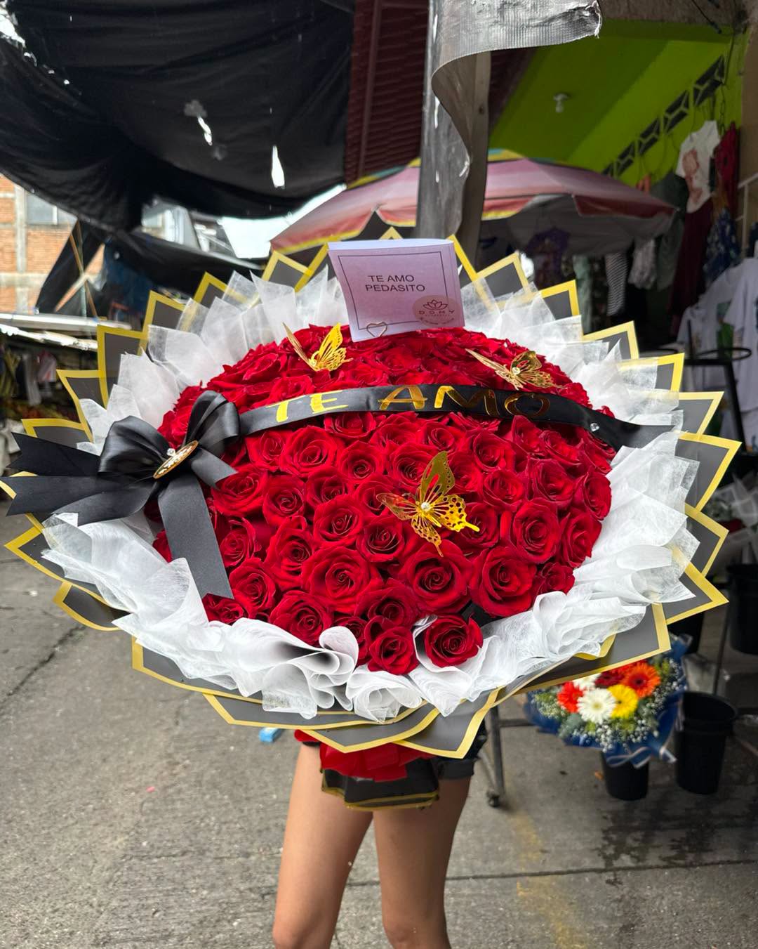 Ramo Signature DOMY con Cinta Personalizada
